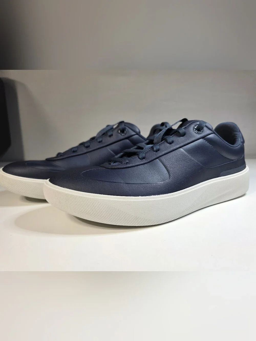 Lululemon Cityverse Navy Blue Size 10 Men